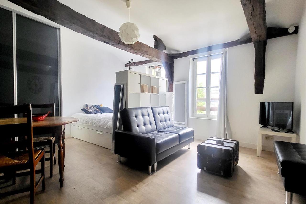 Appartamento Studio De Caractere Du Centre Historique De Vannes Esterno foto